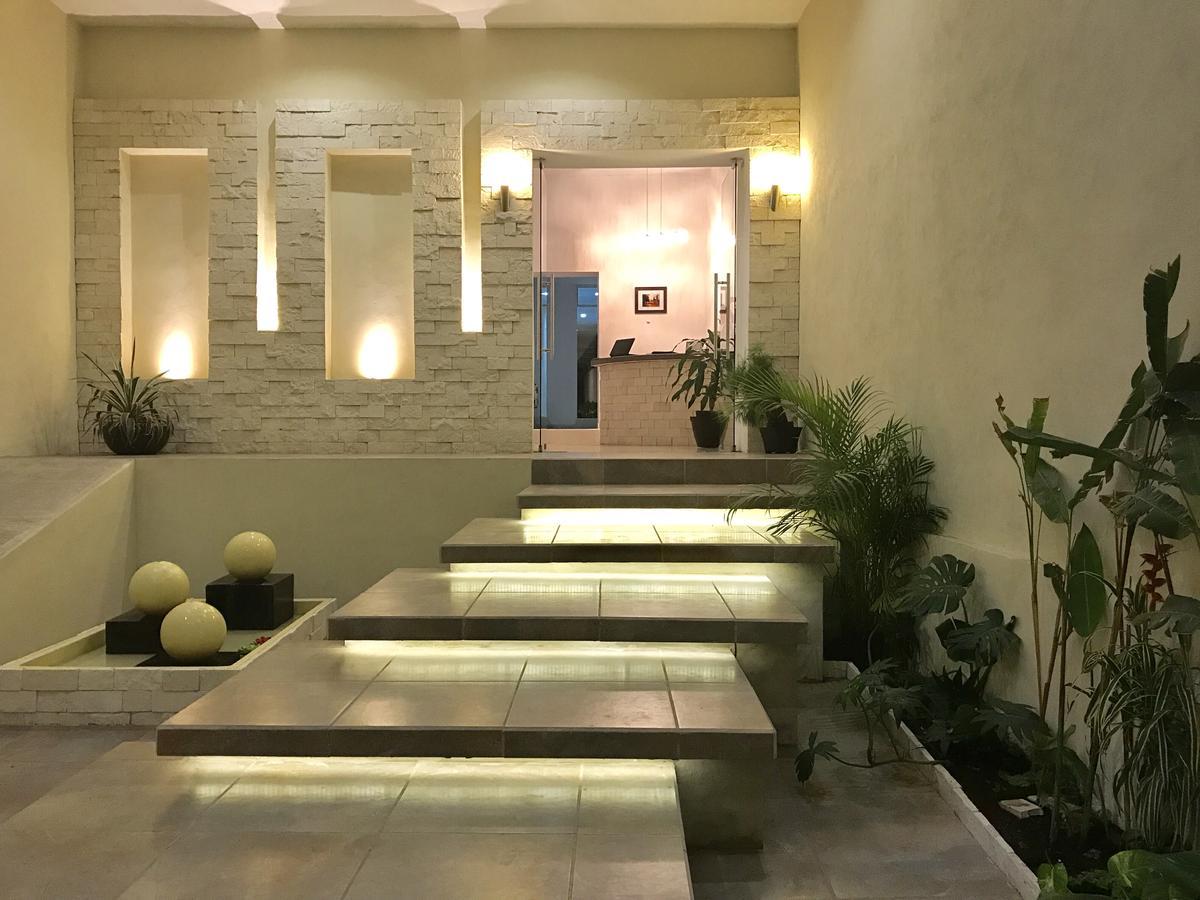 Margarett Hotel Valladolid  Eksteriør billede