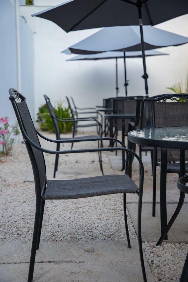 Margarett Hotel Valladolid  Eksteriør billede