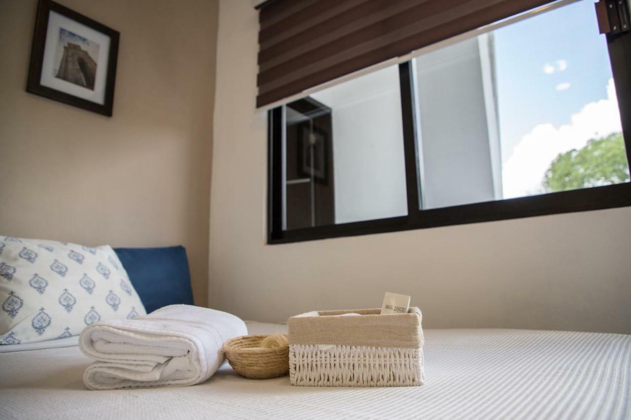 Margarett Hotel Valladolid  Eksteriør billede